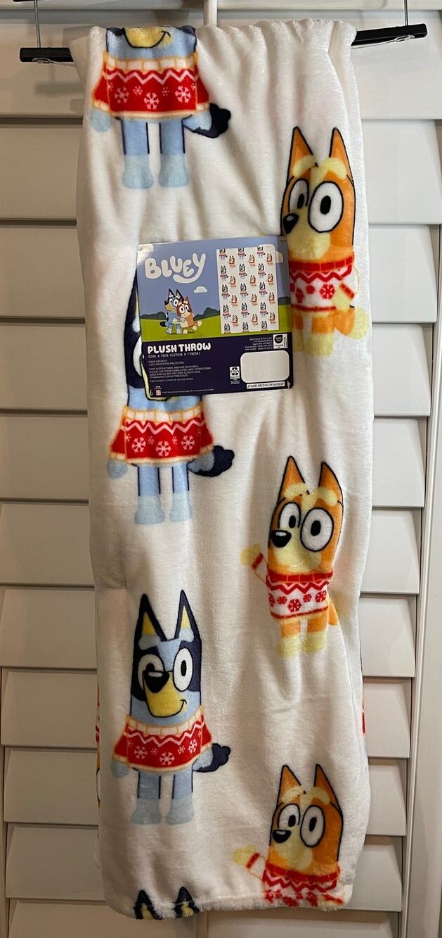 Bluey Kids White Plush Throw Blanket NEW 50 x 70 inches Super Soft